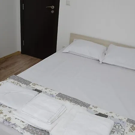 In Rodina 1 Sveti Vlas