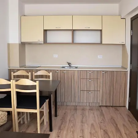 In Rodina 1 Sveti Vlas