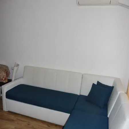 In Rodina 1 Sveti Vlas